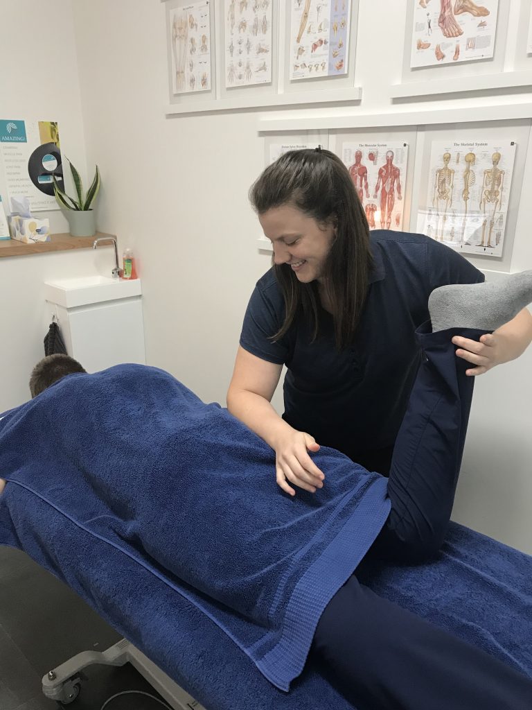 Osteopathic appointment, Osteopathic, Knee pain, Pregnancy, Headaches, Osteo and headache, Osteo and back pain, Osteo and pregnancy, Osteopath, Osteopathy, Osteo near me, Great Osteopath, Osteopath Bentleigh, Osteopath bayside, Osteopath Oakleigh, Osteopath Moorabbin, Osteopath Oakliehg, Osteopath Clarinda, Osteopath McKinnon, Osteopath Brighton, Back pain, Neck pain, Sports Injuries
